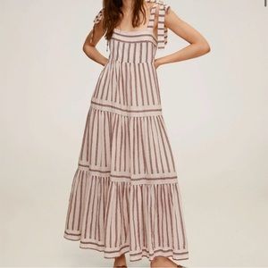 💕 Mango Maxi Dress - size 8. 💕